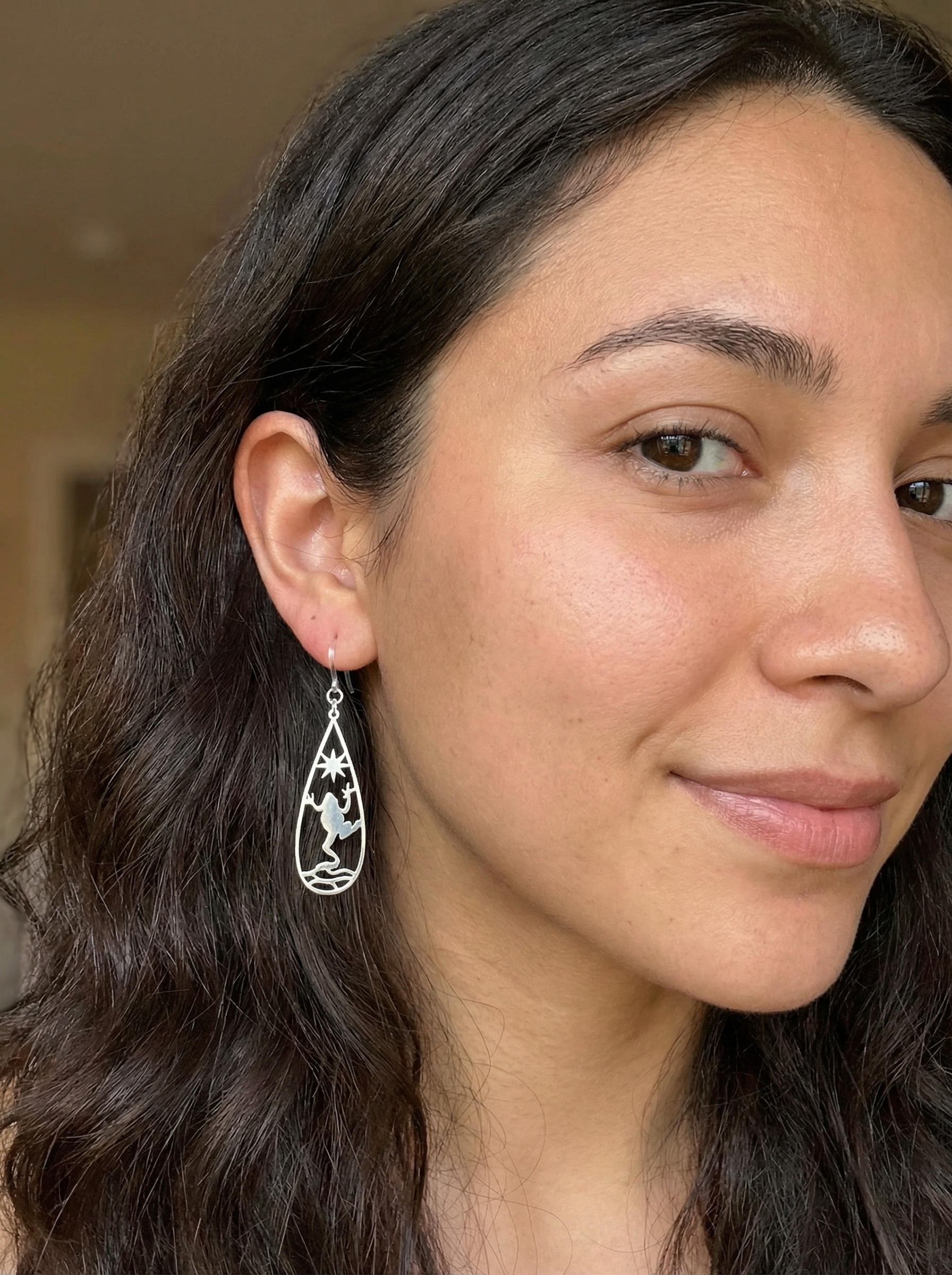 The blog title is: Jewelry Allergies and Emotional Confidence in Fashion Stories.