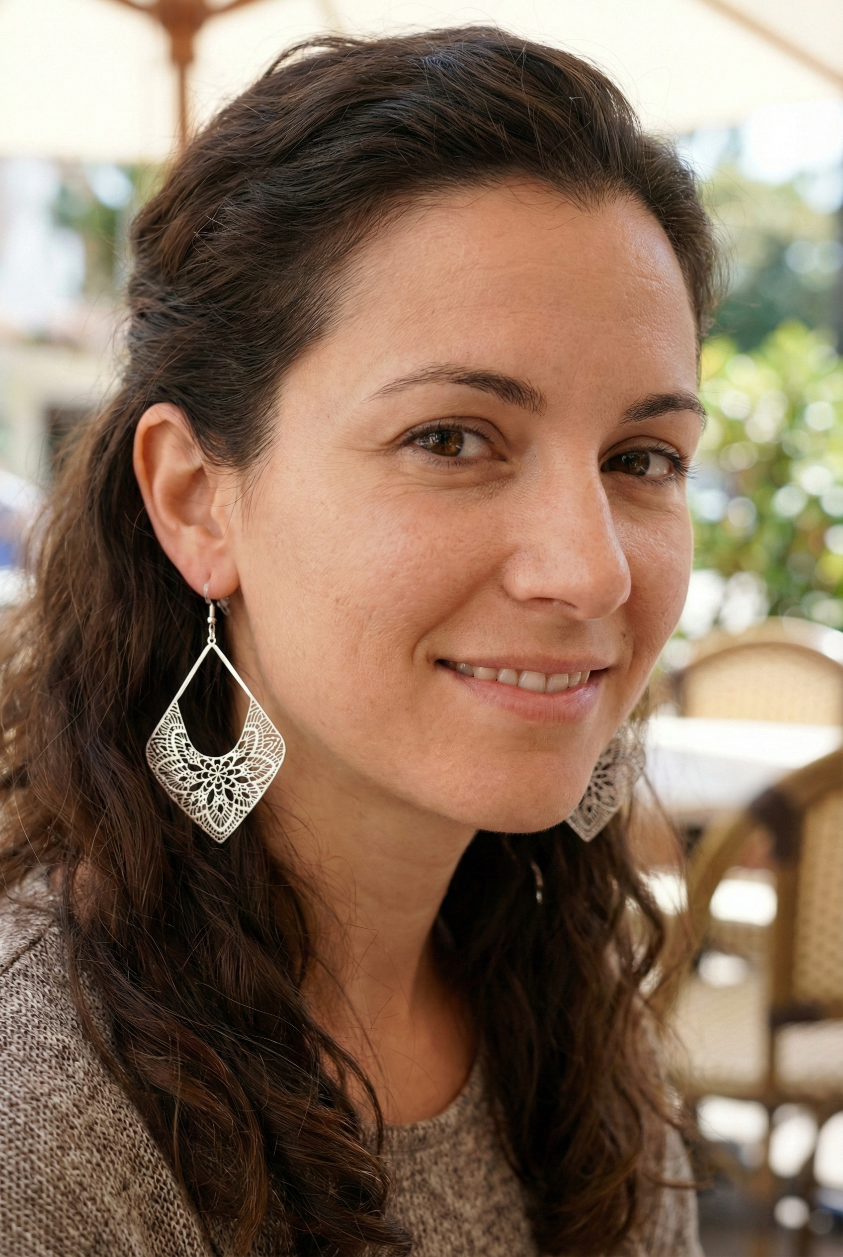 **Earring Allergy Healing Time: Understanding Recovery from Ear Irritation**This title integrates both keywords, focusing on healing time and ear irritation recovery, within an 8-word structure.