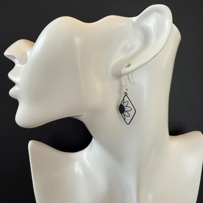 Lightweight hypoallergenic earrings - safe for metal allergies - Image 5