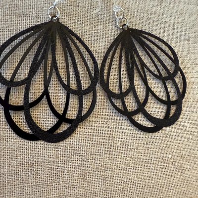 Lightweight hypoallergenic earrings - safe for metal allergies - Image 2