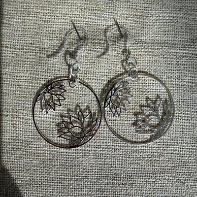 Lightweight hypoallergenic earrings - safe for metal allergies - Image 3