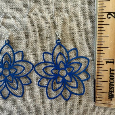 Lightweight hypoallergenic earrings - safe for metal allergies - Image 2