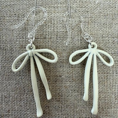 Lightweight hypoallergenic earrings - safe for metal allergies - Image 2