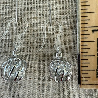 Lightweight hypoallergenic earrings - safe for metal allergies - Image 3