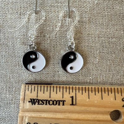 Lightweight hypoallergenic earrings - safe for metal allergies - Image 2