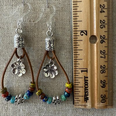 Lightweight hypoallergenic earrings - safe for metal allergies - Image 3