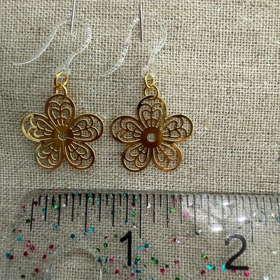 Lightweight hypoallergenic earrings - safe for metal allergies - Image 2