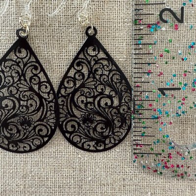 Lightweight hypoallergenic earrings - safe for metal allergies - Image 2