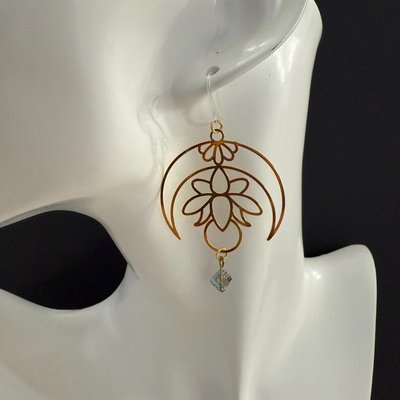 Lightweight hypoallergenic earrings - safe for metal allergies - Image 5