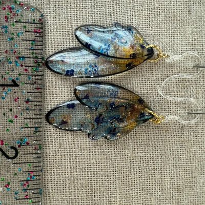 Lightweight hypoallergenic earrings - safe for metal allergies - Image 3