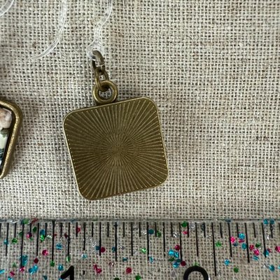 Lightweight hypoallergenic earrings - safe for metal allergies - Image 4