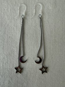 Hypoallergenic earrings for sensitive ears