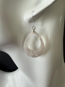 Hypoallergenic earrings for sensitive ears - Image 4