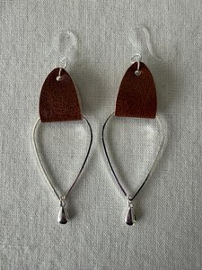 Hypoallergenic earrings for sensitive ears